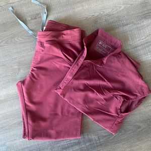 FIGS MAROON SCRUB SET